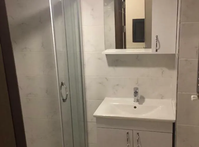 Erasmus Hous Apart Otel